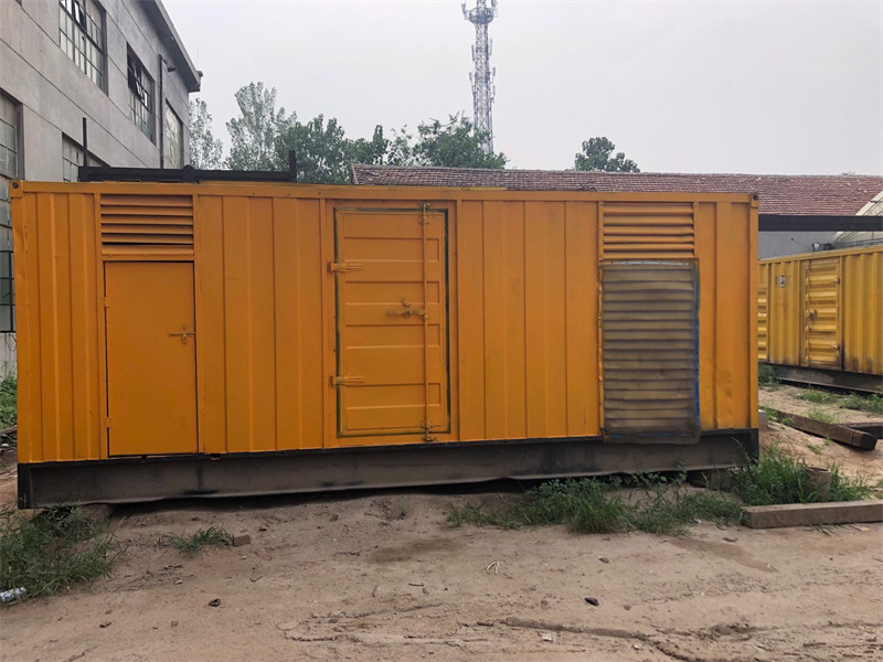 乳源发电机出租进行负载测试时，电瓶电量不足的具体判断标准是什么？