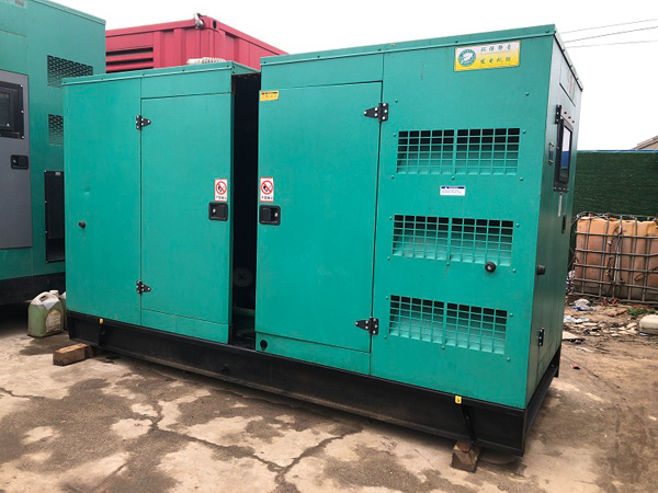 乳源怎样合理控制磷酸铁锂蓄电池的充放电倍率以延长其使用寿命？